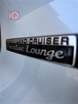 تۆیۆتا لاند کروزەر